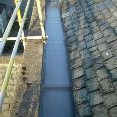 Dachrinne nach der Reparatur mit Belzona 3111 (Flexible Membrane)